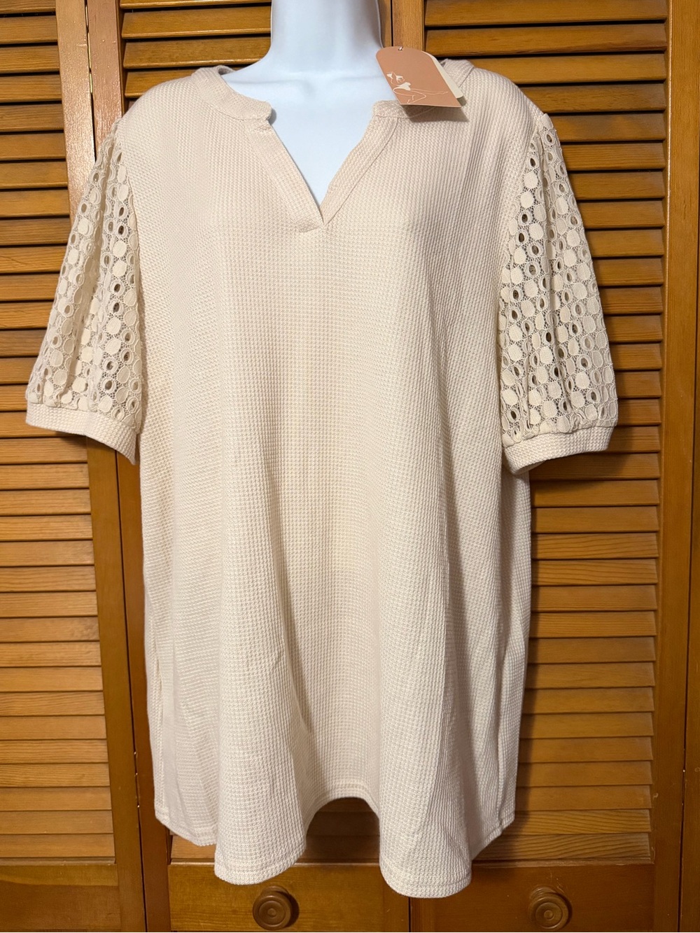 Women’s Top NWT Cream Knit Tunic with Crochet Puff Sleeves soft & stretchy sz 2x